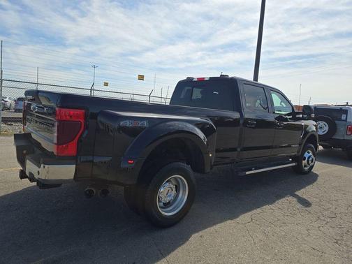 2022 Ford F-350 Lariat