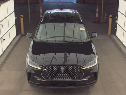 Black Metallic 2025 Lincoln Aviator Livery