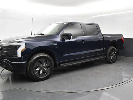 2023 Ford F-150 Lightning LARIAT