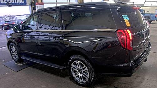 2025 Ford Expedition Max Active 4x4