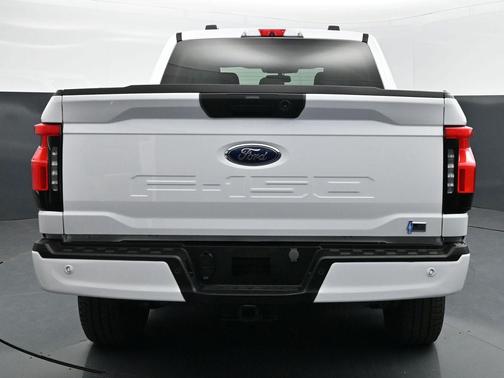 OXFORD WHITE 2023 Ford F-150 Lightning XLT