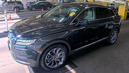 2022 Lincoln Nautilus Reserve