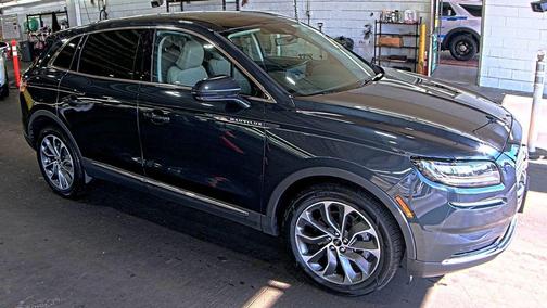 2022 Lincoln Nautilus Reserve