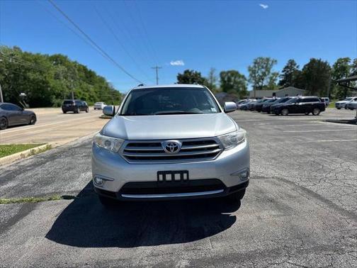 2011 Toyota Highlander SE