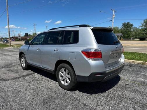 2011 Toyota Highlander SE