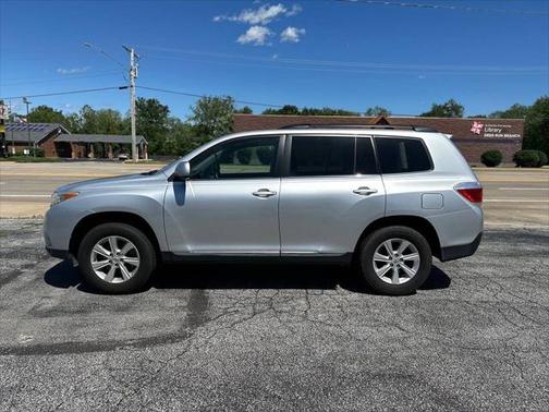 2011 Toyota Highlander SE