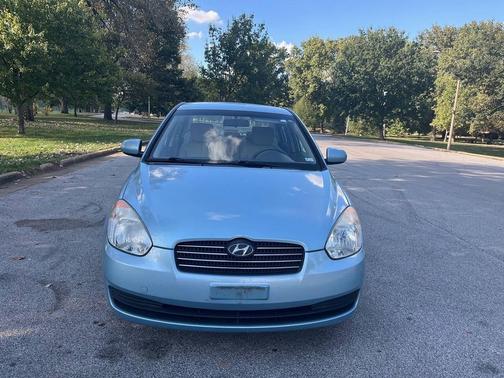 2010 Hyundai Accent SE
