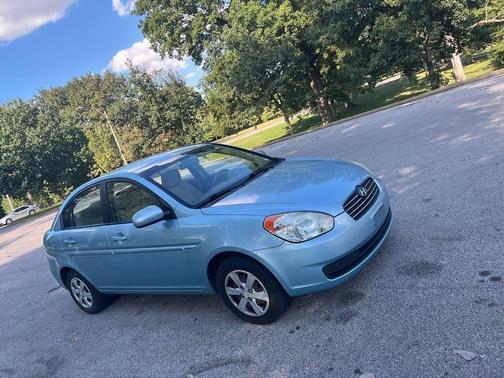 2010 Hyundai Accent SE