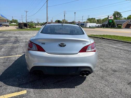 2010 Hyundai Genesis Coupe 2.0T