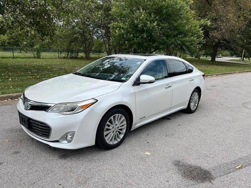 2013 Toyota Avalon Hybrid XLE Premium