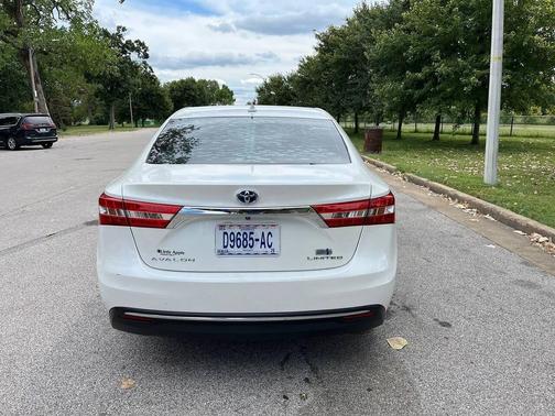 2013 Toyota Avalon Hybrid XLE Premium