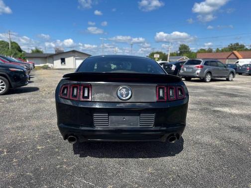 2014 Ford Mustang V6