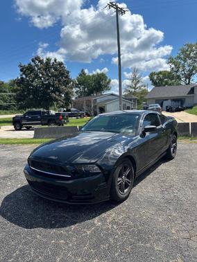 2014 Ford Mustang V6