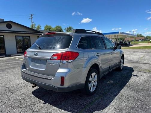 2010 Subaru Outback 2.5 i Premium