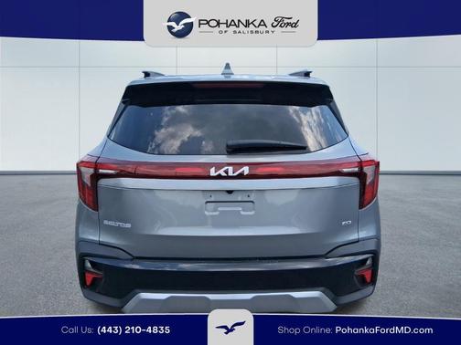 Steel Gray 2024 Kia Seltos EX