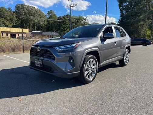 2024 Toyota RAV4 XLE PREMIUM