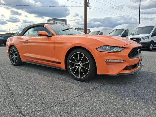 2021 Ford Mustang ECOBOOST PREMIUM