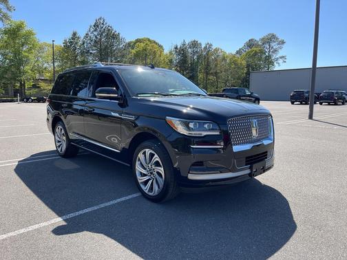 2023 Lincoln Navigator Standard