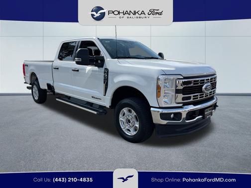 Oxford White 2025 Ford F-250 XLT