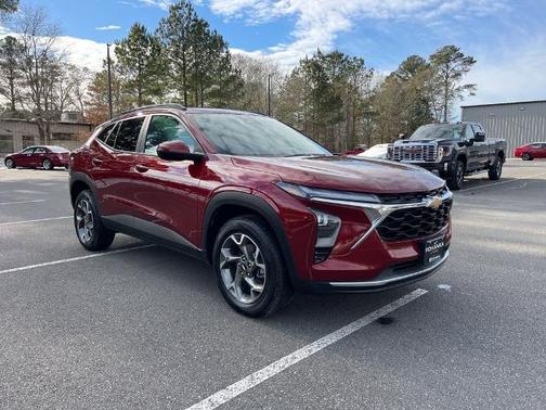 2025 Chevrolet Trax LT