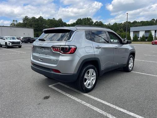 2022 Jeep Compass LATITUDE