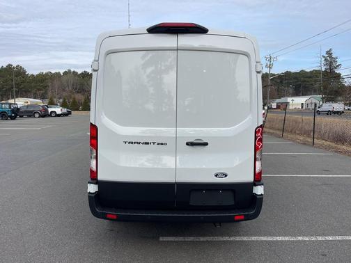 Oxford White 2026 Ford Transit-250 148 WB Medium Roof Cargo