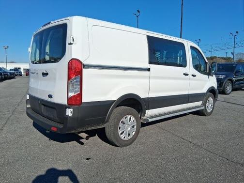2024 Ford Transit-250 BASE