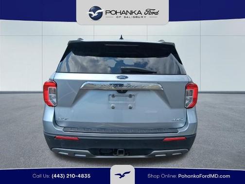 ICONIC SILVER METALLIC 2022 Ford Explorer XLT