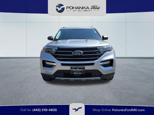 ICONIC SILVER METALLIC 2022 Ford Explorer XLT