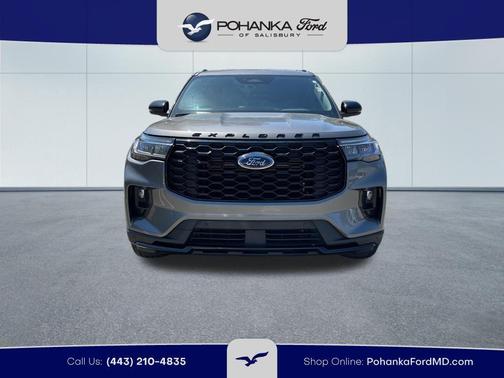 Gray Metallic 2025 Ford Explorer ST-Line