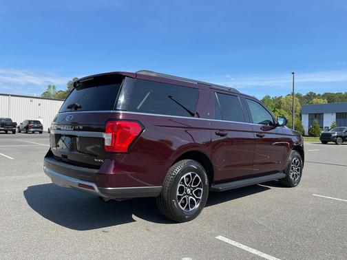 2024 Ford Expedition Max XLT