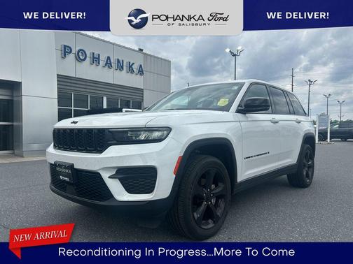 2023 Jeep Grand Cherokee Laredo