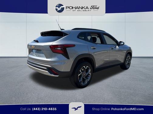 Sterling Gray Metallic 2025 Chevrolet Trax LT