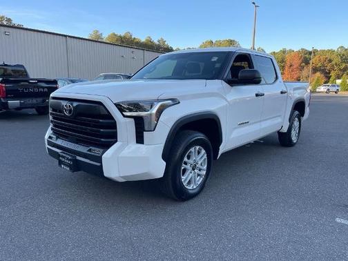 2025 Toyota Tundra SR5