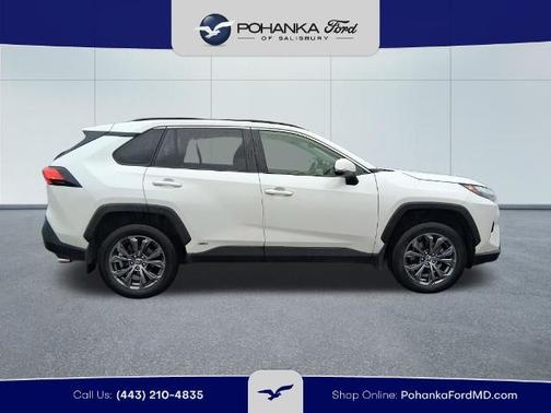 White 2022 Toyota RAV4 XLE PREMIUM