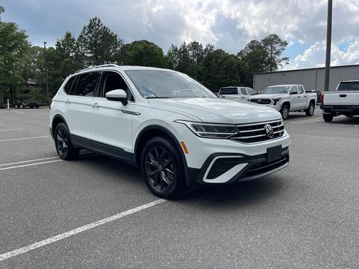 2024 Volkswagen Tiguan 2.0T SE