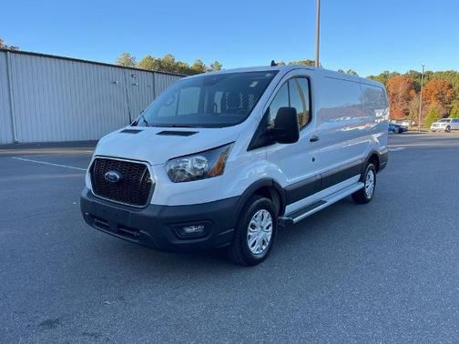 2024 Ford Transit-250 BASE