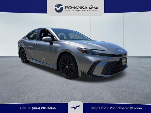 Metal 2025 Toyota Camry SE