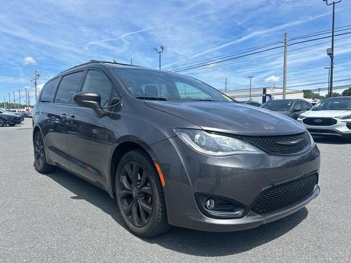 2019 Chrysler Pacifica Touring Plus