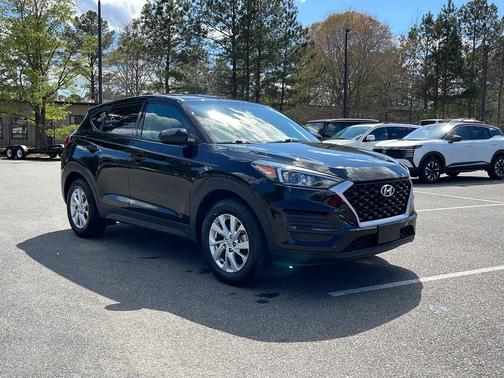 2021 Hyundai TUCSON SE