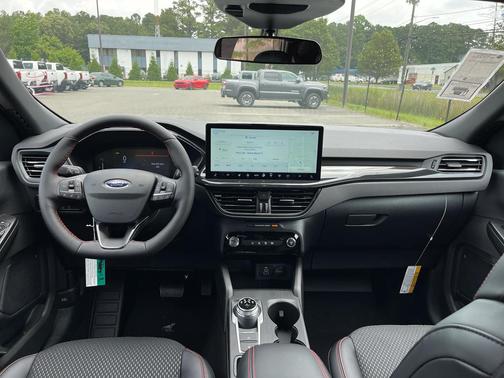 2025 Ford Escape ST-Line Select