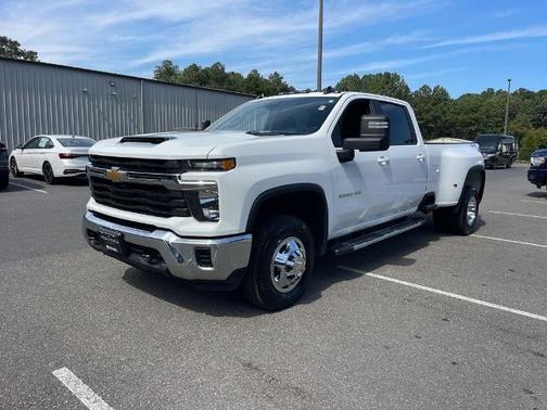 2024 Chevrolet Silverado 3500 LT