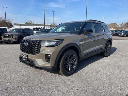 Gray 2026 Ford Explorer ST-Line