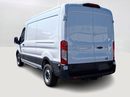 2025 Ford Transit-250 148 WB Medium Roof Cargo