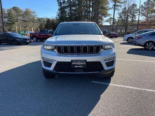 2024 Jeep Grand Cherokee BASE