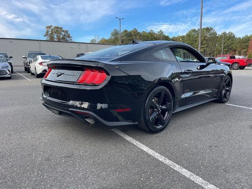 2021 Ford Mustang ECOBOOST