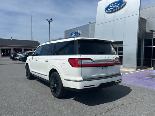 2021 Lincoln Navigator L Reserve