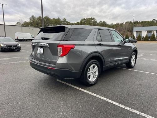 2022 Ford Explorer BASE