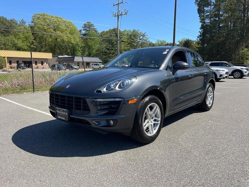 2018 Porsche Macan Base