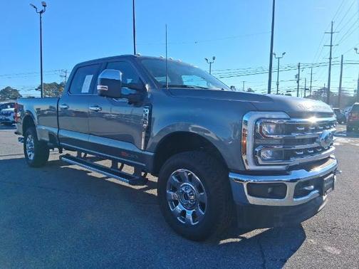 2024 Ford F-350 LARIAT SUPER DUTY
